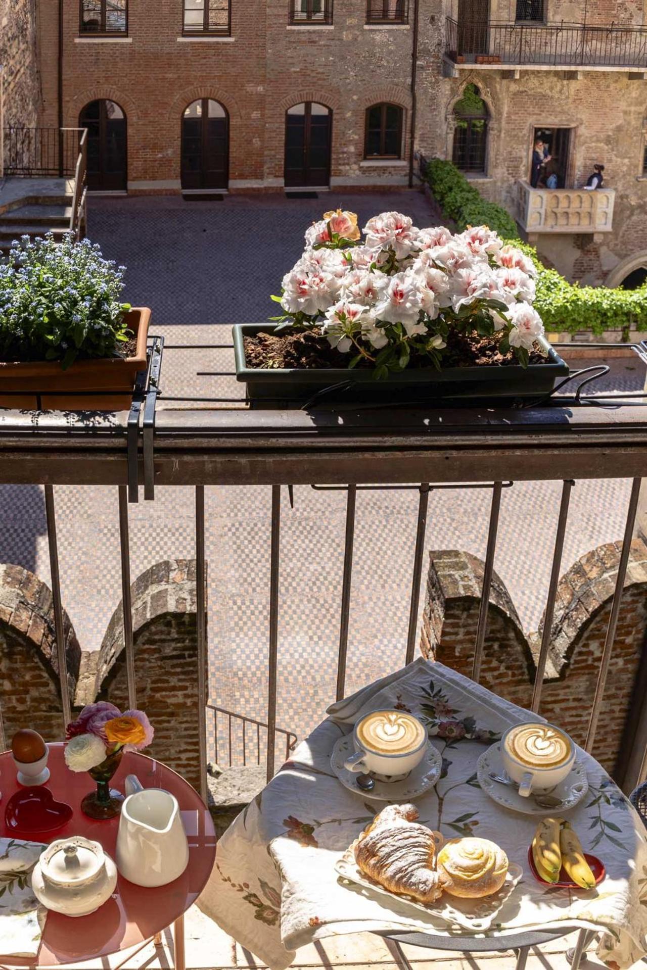 Residenza...Cara Giulietta... Apartment Verona Luaran gambar